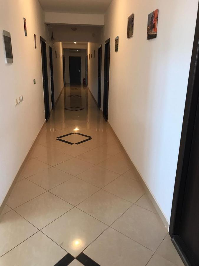 Hotel Talisman 科斯蒂内什蒂 外观 照片