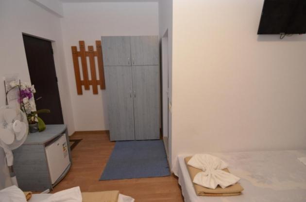 Hotel Talisman 科斯蒂内什蒂 外观 照片
